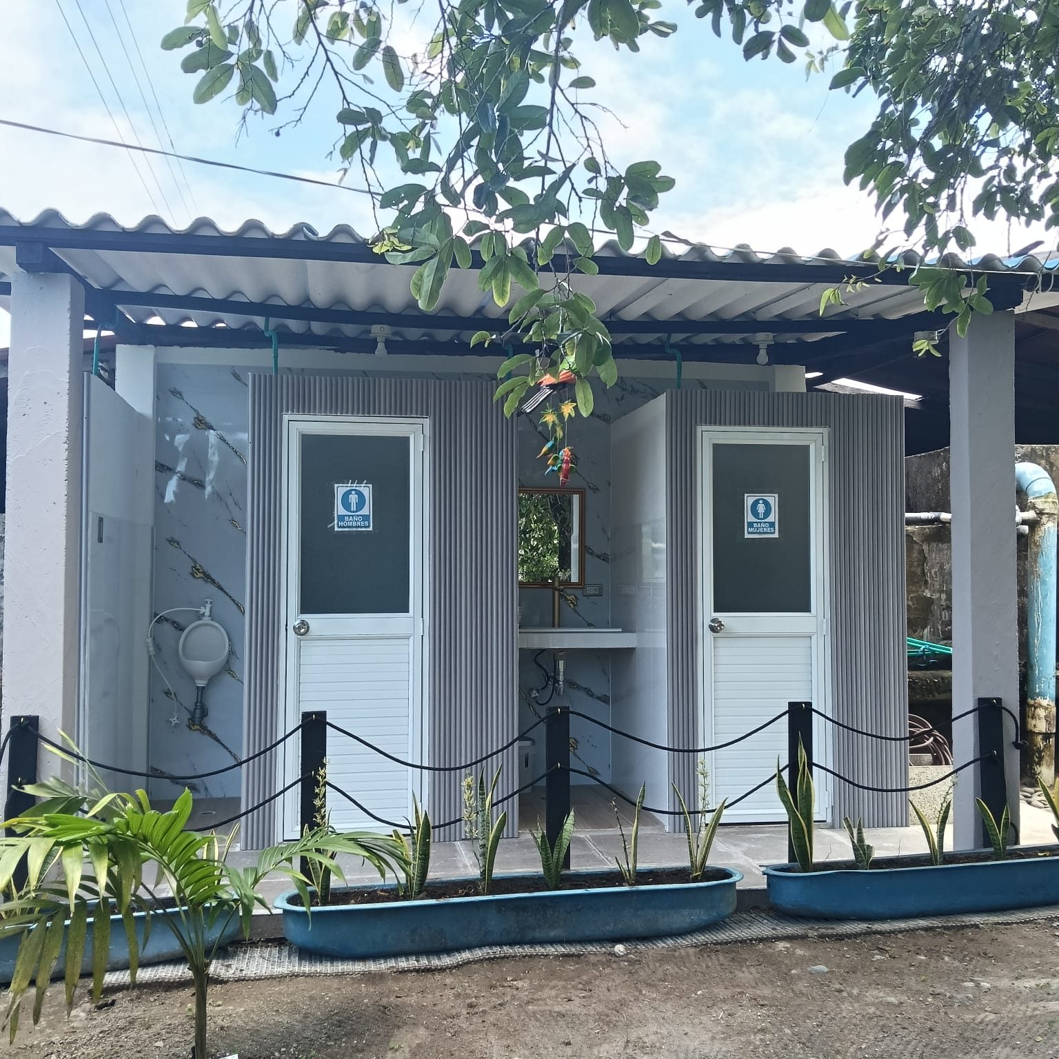 Exteriores — 4